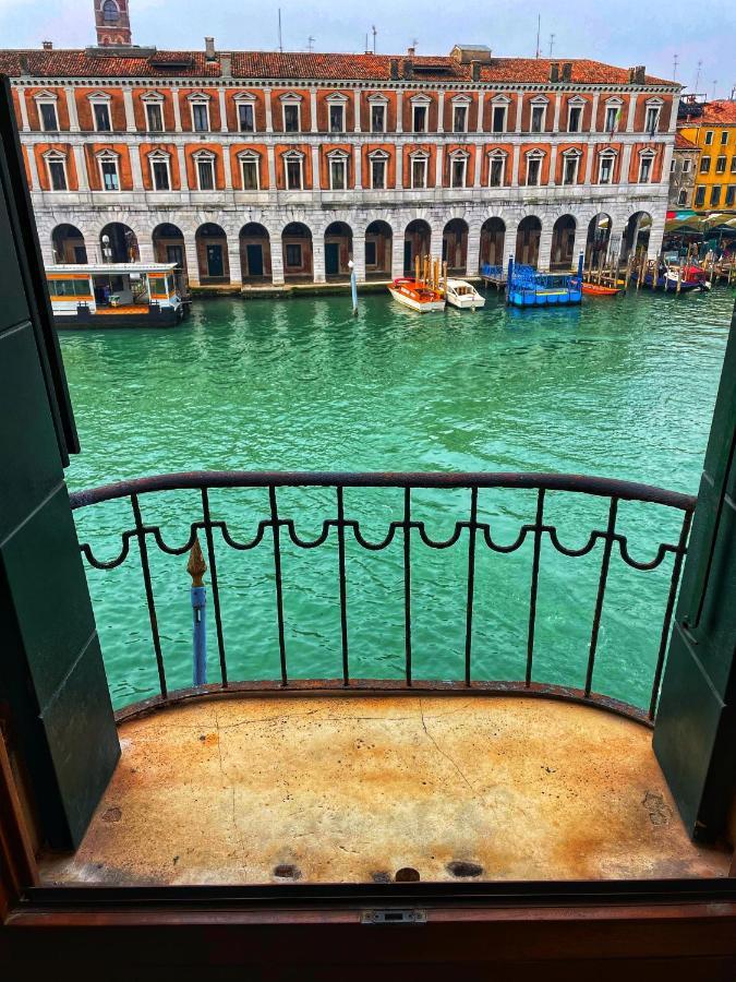 Leon Bianco On The Grand Canal